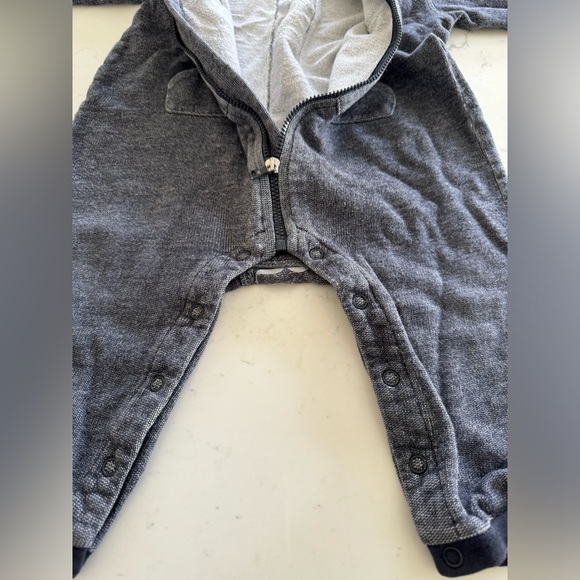 Armani Baby onesie unisex 12M - Picture 4 of 9